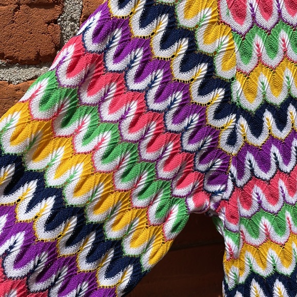 1970s rainbow top - Picture 3 of 5